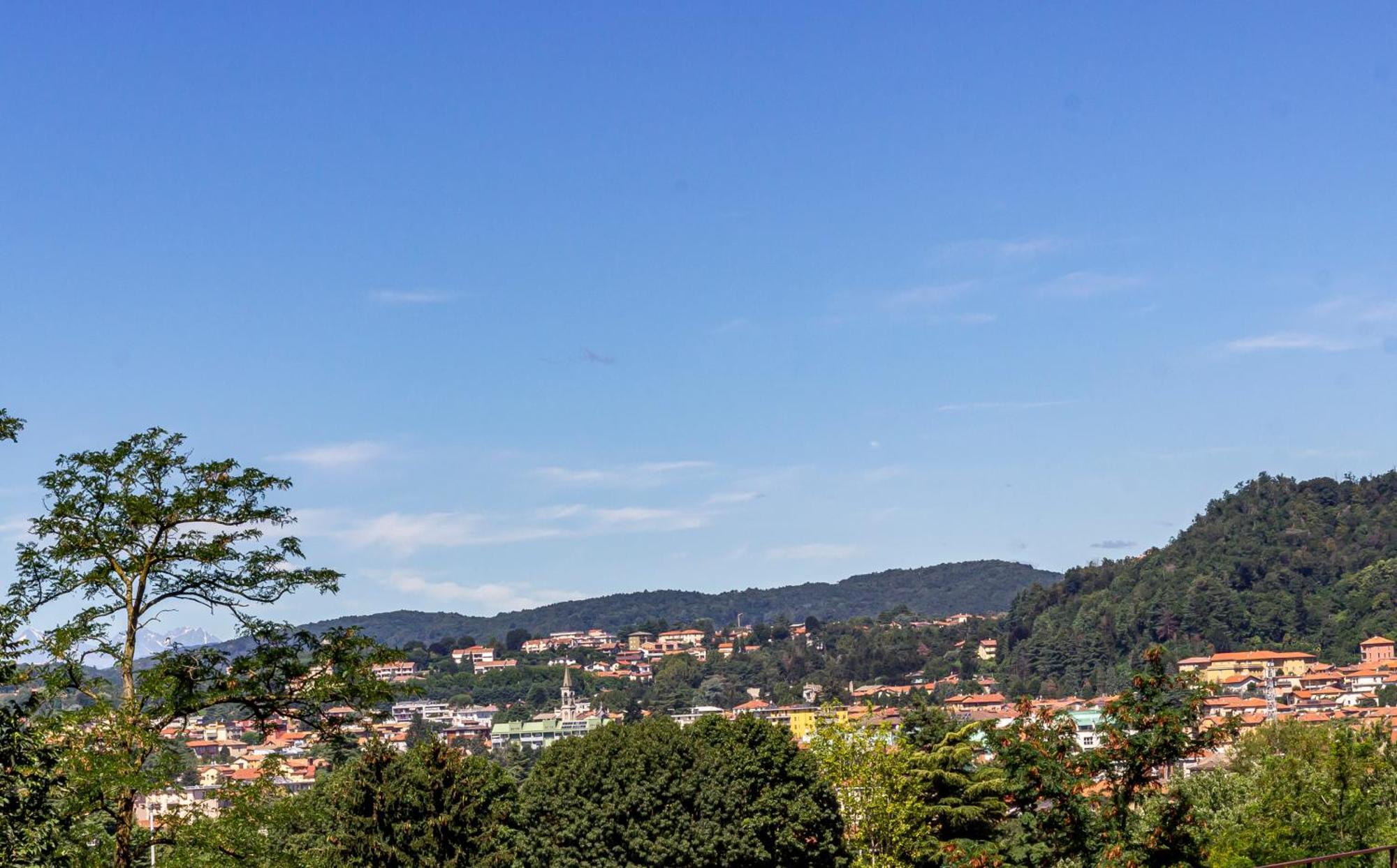 Parking & Terrace - Large 90 Mq - Self Check-In & Remote Access Apartamento Como Exterior foto