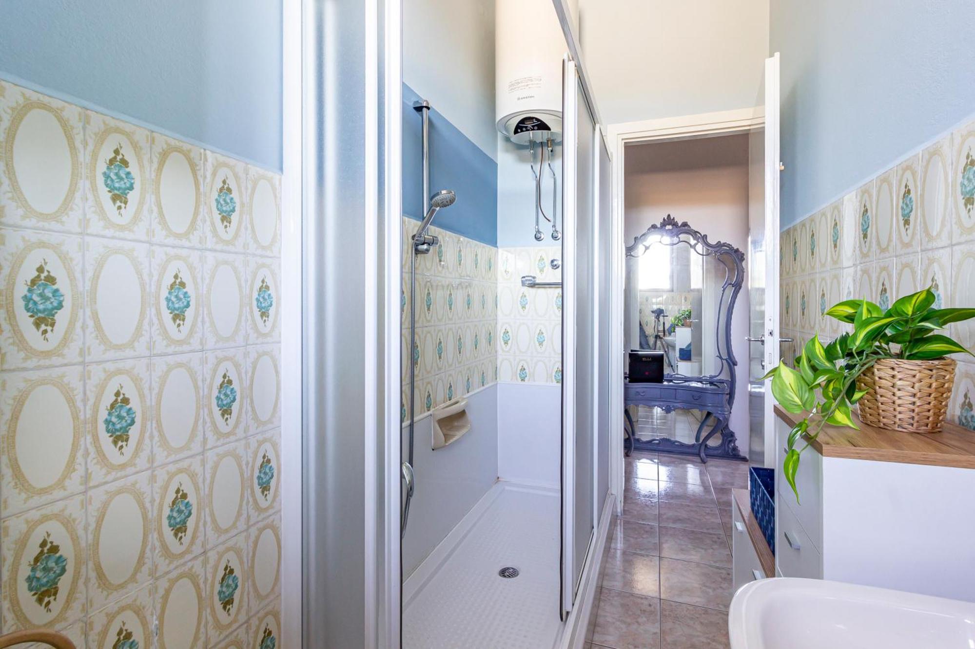 Parking & Terrace - Large 90 Mq - Self Check-In & Remote Access Apartamento Como Exterior foto